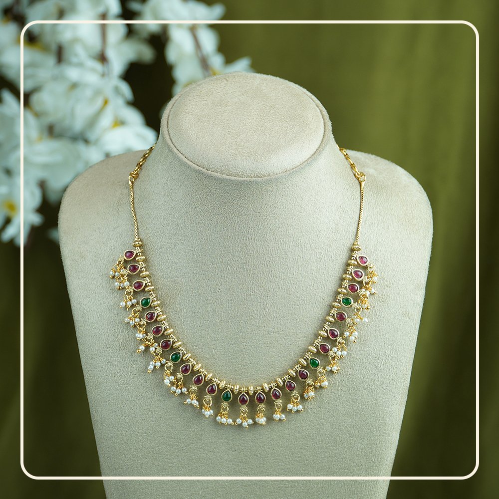 7GZPTvkP_UYO0VJPPPM_2025-09-30_1.jpg Divyasha Necklace with Earrings | Delicate Festive Jewellery