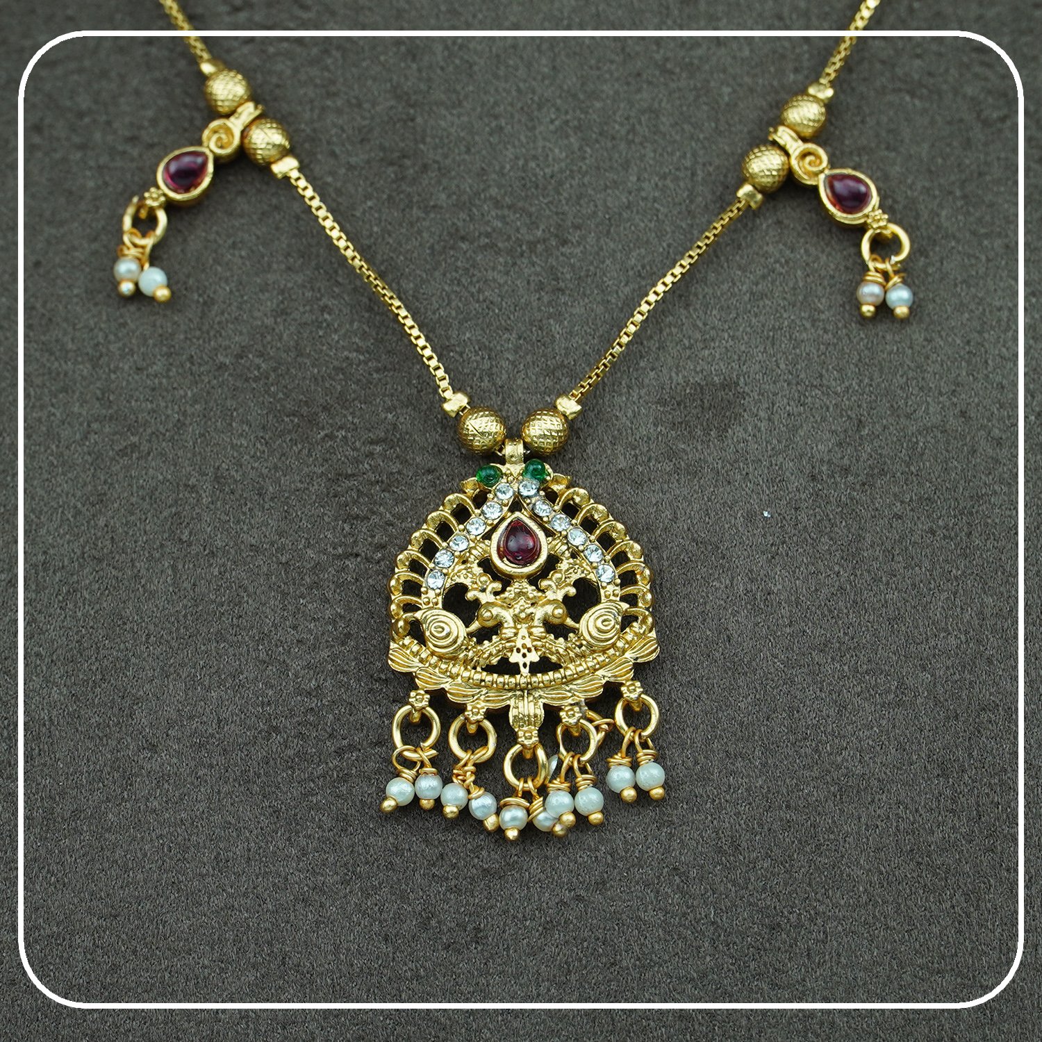 ft_DrOlO_T63T4OP2NT_2025-03-09_2.jpg Everyday Elegance Necklace